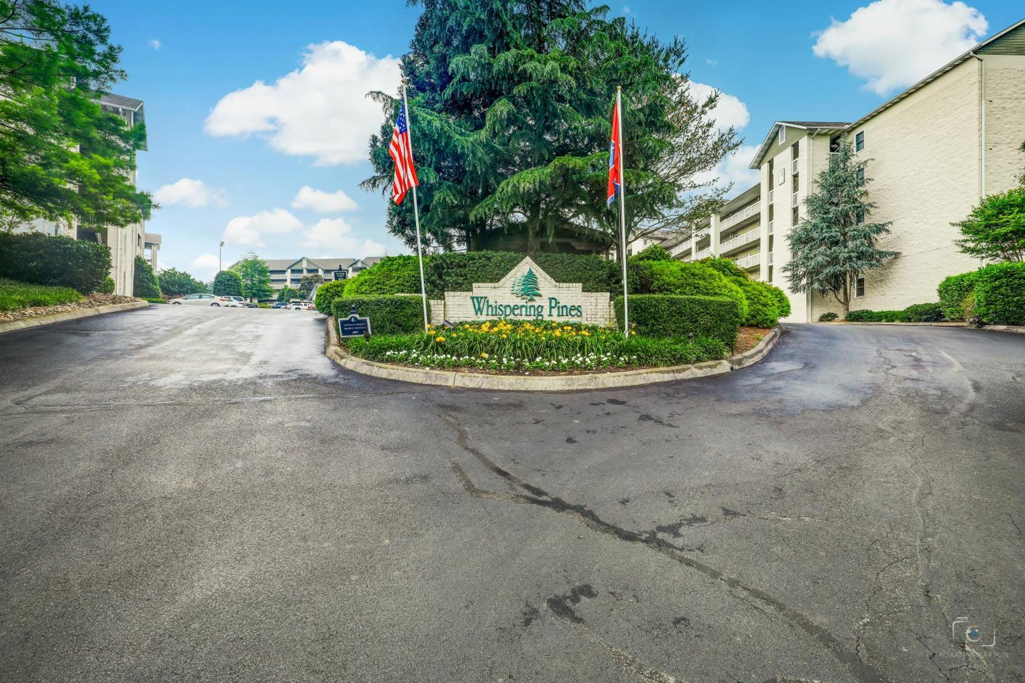 Rock-A-While Whispering Pines 214 Apartment Pigeon Forge Bagian luar foto